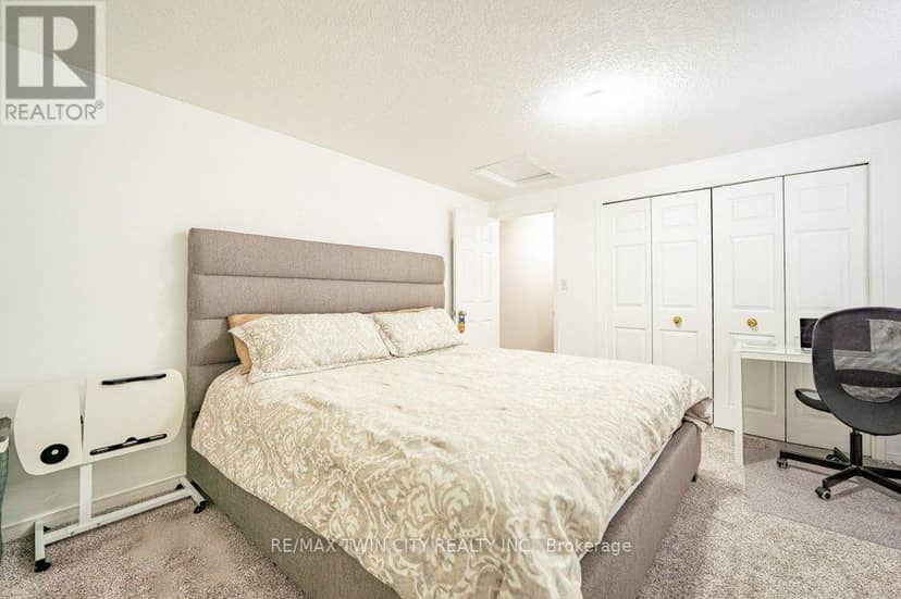 41 Madeleine Street — photo 16 of 31