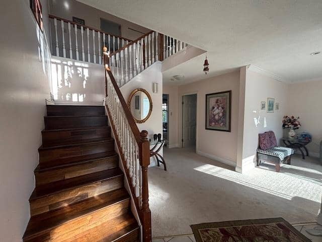 8668 143A STREET, Surrey, photo 2