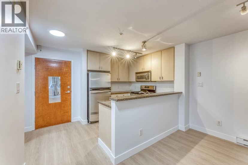 209 6888 SOUTHPOINT DRIVE, Burnaby, photo 3