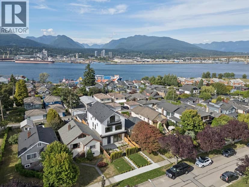 1 2815 TRINITY STREET, Vancouver