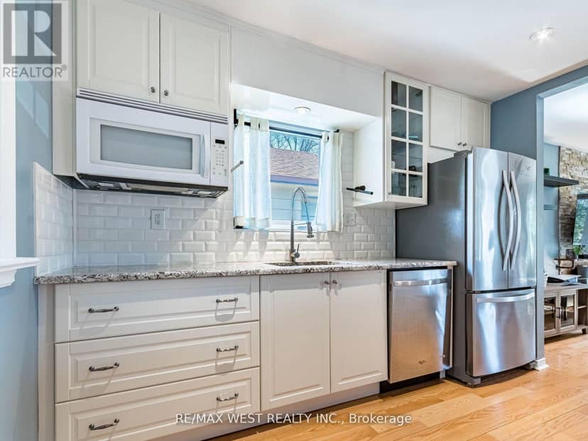 76 Laburnham Avenue — photo 21 of 40