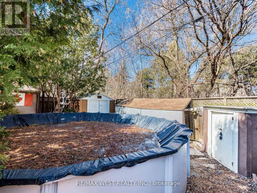 76 Laburnham Avenue — photo 35 of 40