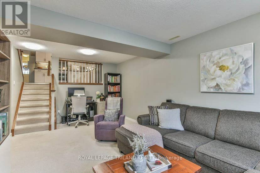 14 Alderwood Court — photo 32 of 40