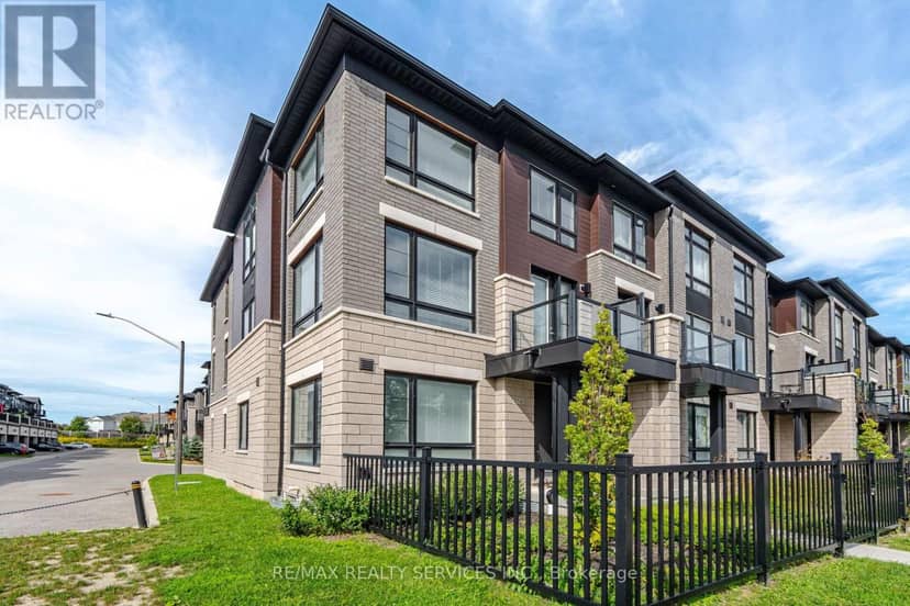 274 Carnwith Drive E, Whitby, photo 3