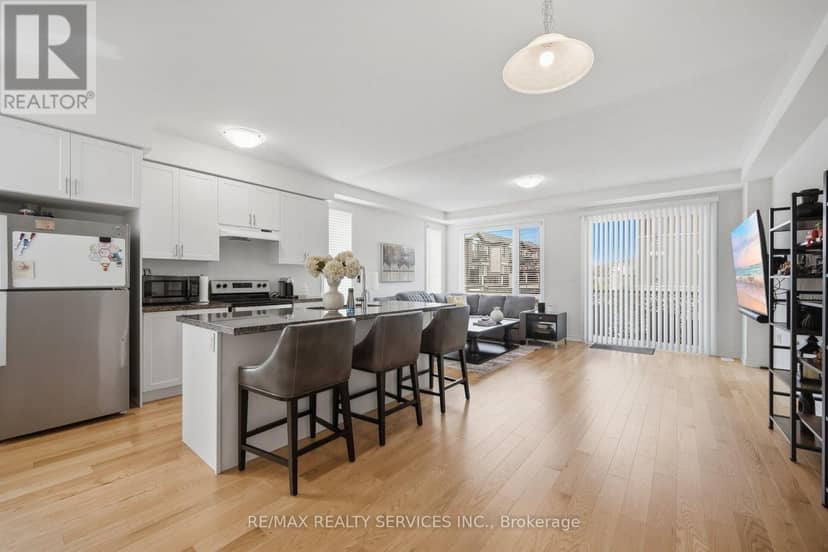 274 Carnwith Drive E, Whitby, photo 8