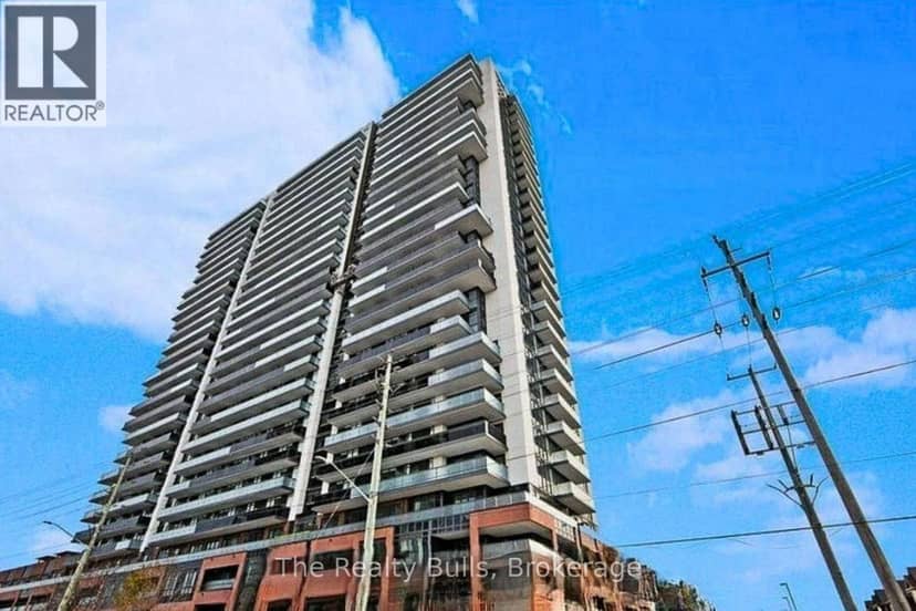 2009 - 2545 Simcoe Street — photo 1 of 9