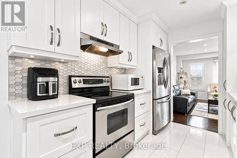 74 Elliottglen Drive, Ajax, photo 2