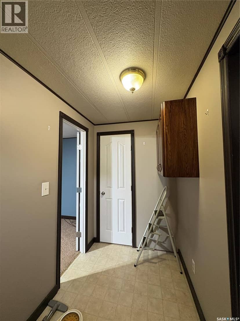 205 Sundby CRESCENT — photo 17 of 20