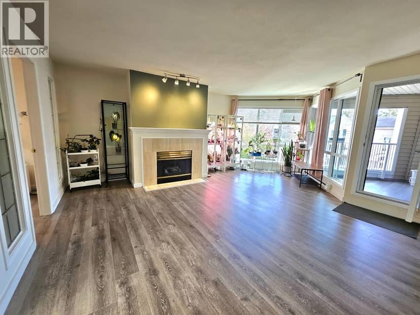 311 7437 Moffatt Road, Richmond, photo 2