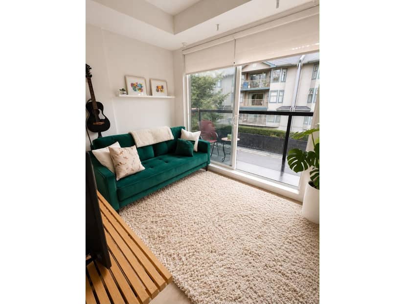 E405 13858 108 AVENUE, Surrey