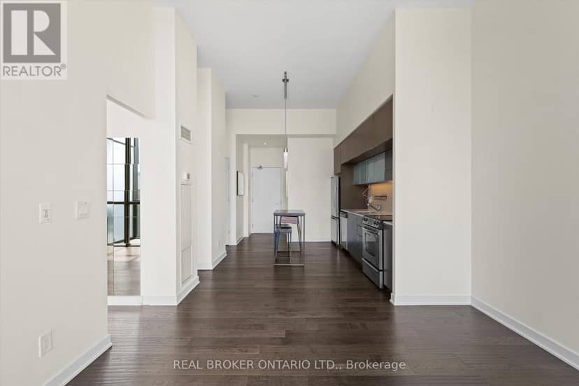 4403 - 110 Charles Street E — photo 11 of 28