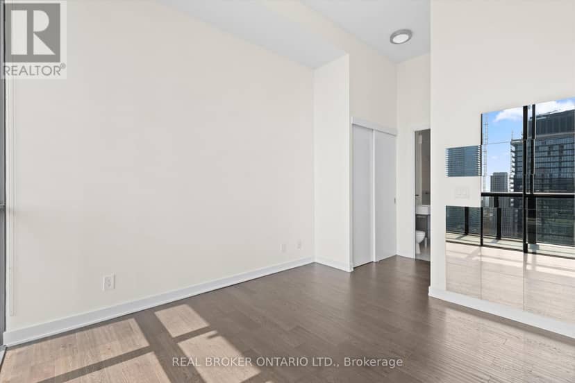 4403 - 110 Charles Street E — photo 24 of 28
