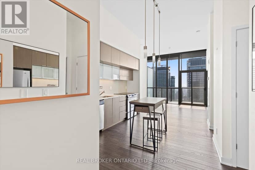 4403 - 110 Charles Street E — photo 5 of 28