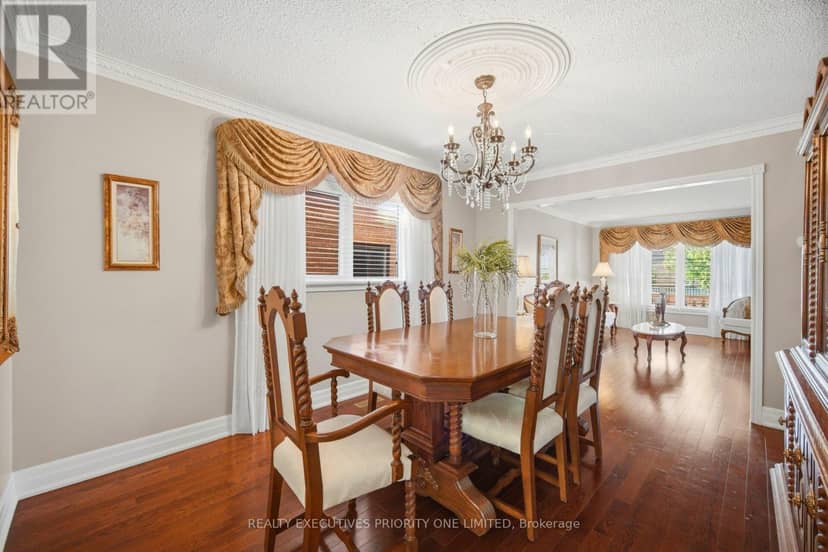 139 Jade Crescent — photo 7 of 40
