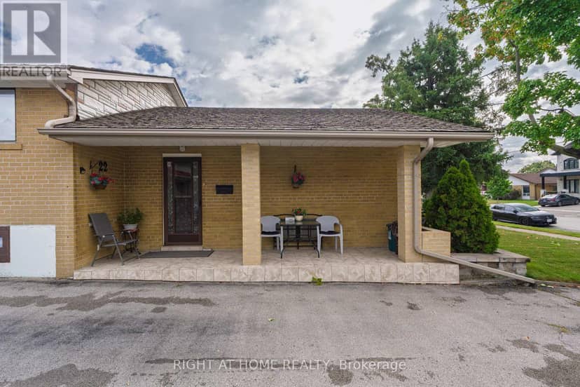 22 Monterrey Drive, Toronto, photo 3