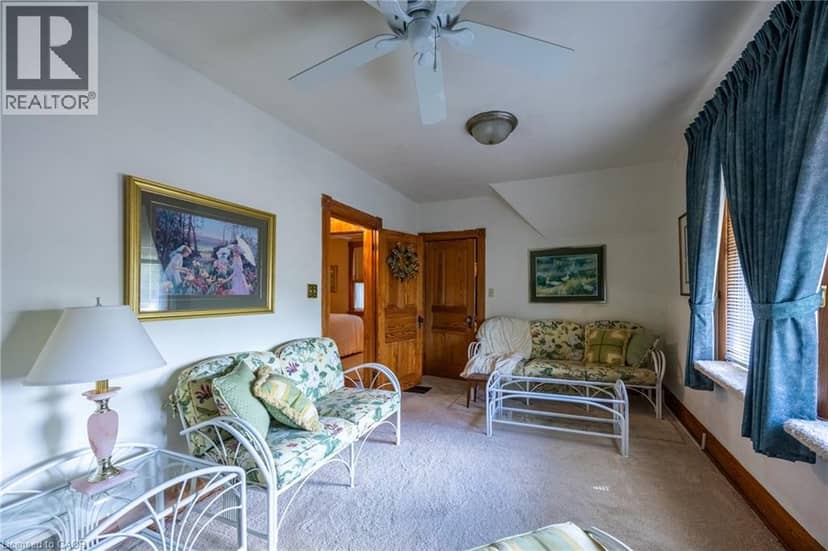 1004 MAIN Street — photo 21 of 40