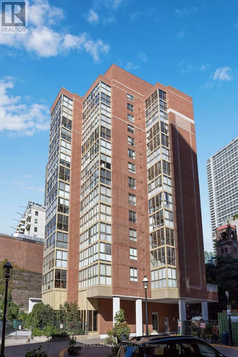 1405 - 95 Lombard Street — photo 1 of 38