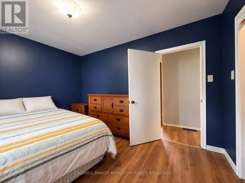 935 Twenty Road — photo 17 of 40