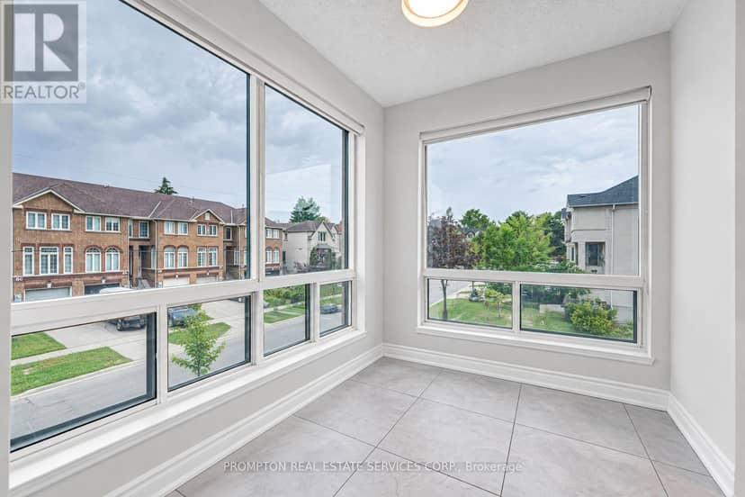 210 - 1 Hycrest Avenue — photo 11 of 12