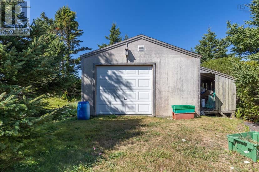 40 Country Lane — photo 12 of 40