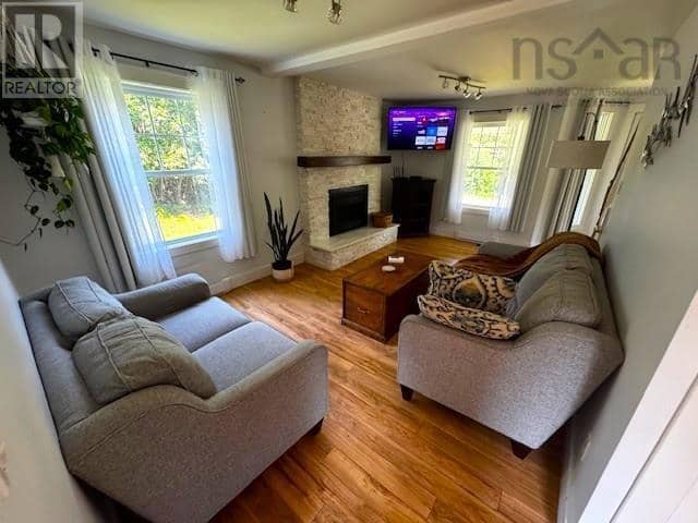 1543 King Street — photo 16 of 31