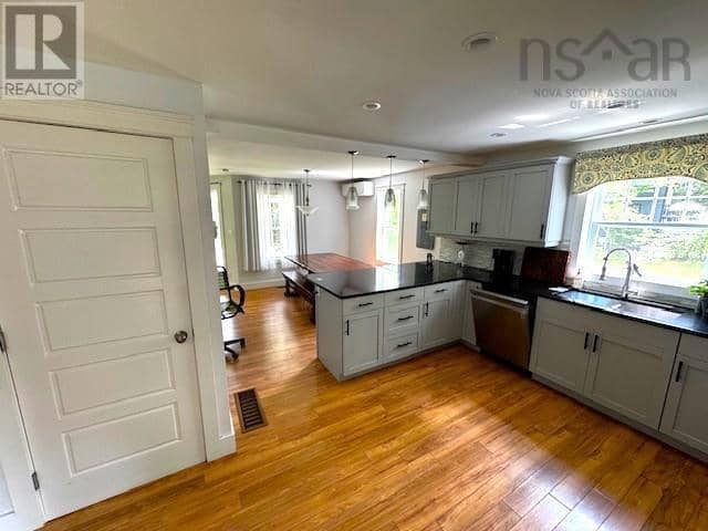 1543 King Street, Bridgewater, photo 8