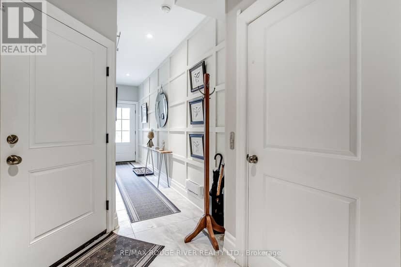 17 - 17 St. Andrews Lane S — photo 8 of 40