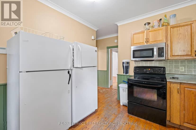 392 Alfred Street — photo 23 of 40