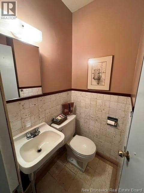 526 Montgomery Street — photo 14 of 26