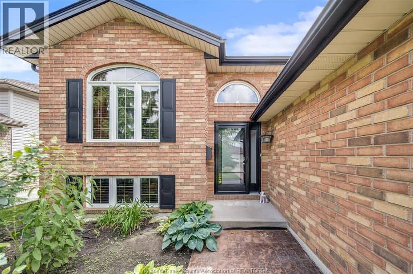 647 Alpenrose Court — photo 2 of 40