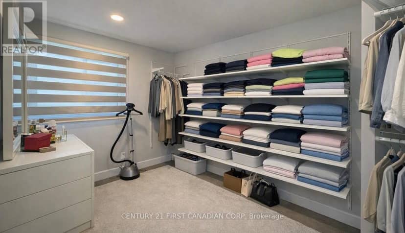 6 Nicholas Crescent — photo 35 of 40