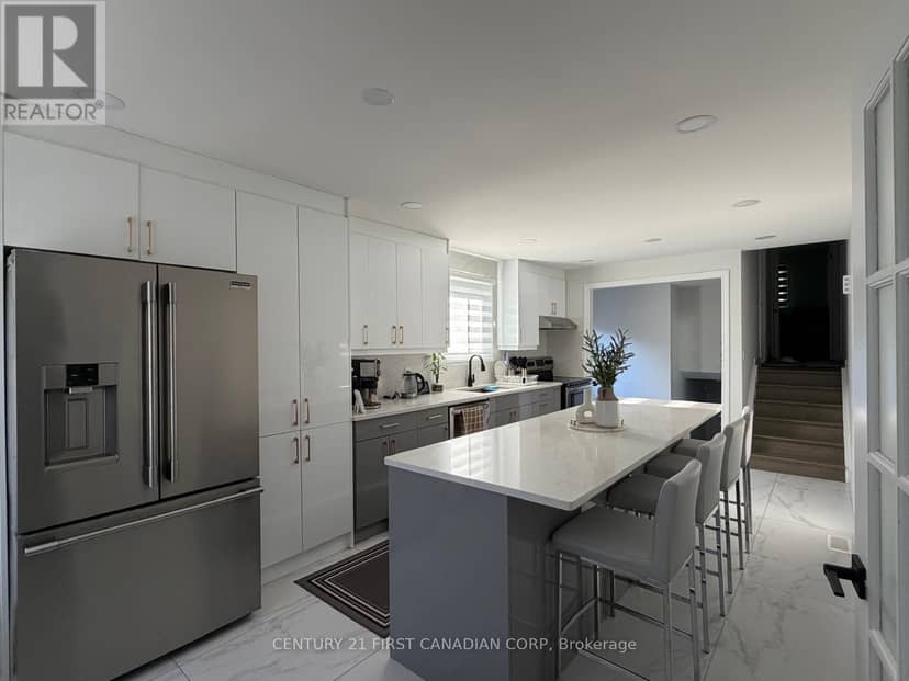 6 Nicholas Crescent — photo 7 of 40