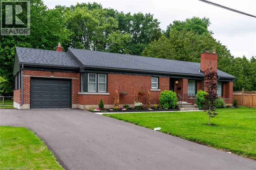 30 PROCTOR Avenue, Brantford, photo 2