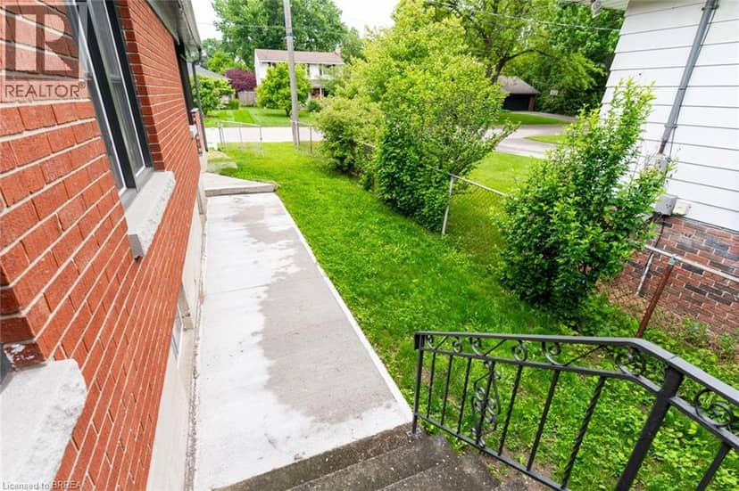 30 PROCTOR Avenue — photo 29 of 40