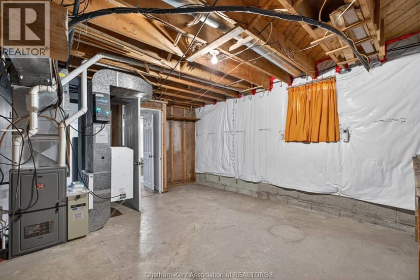 35 Peter STREET — photo 40 of 40