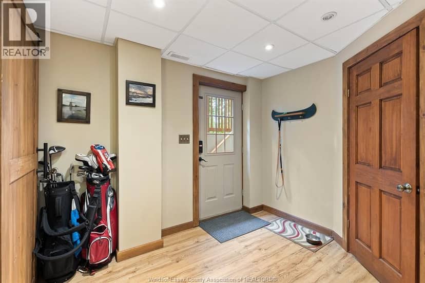117 Chelsea Crescent — photo 29 of 40