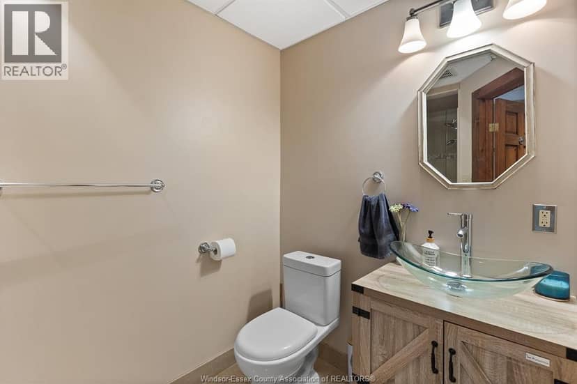 117 Chelsea Crescent — photo 30 of 40