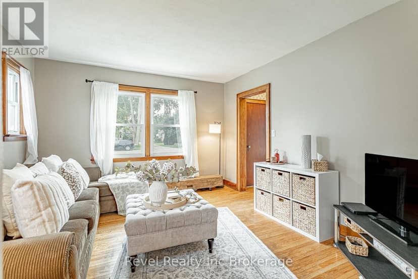120 Loveys Street E, East Zorra-Tavistock, photo 5