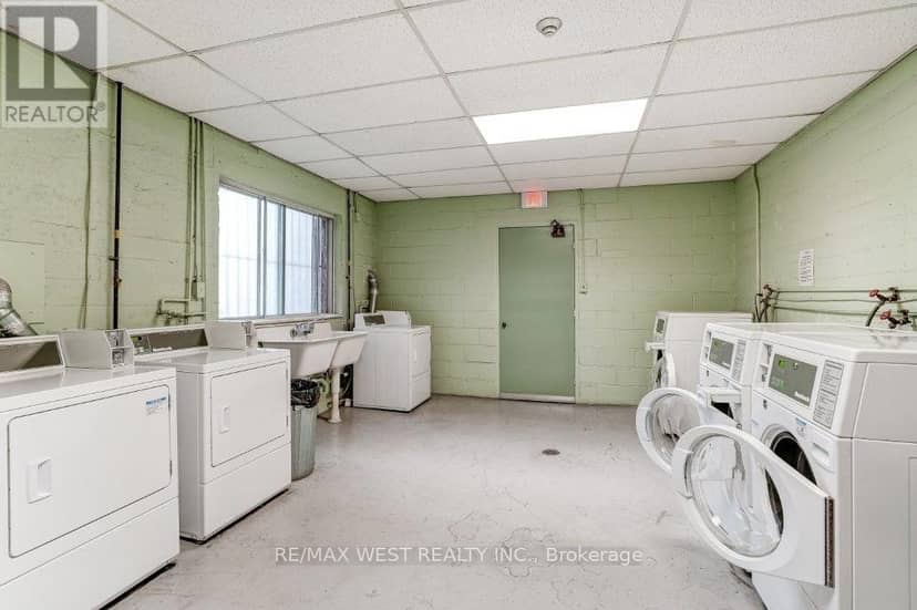 203 - 2000 Bloor Street W — photo 20 of 22