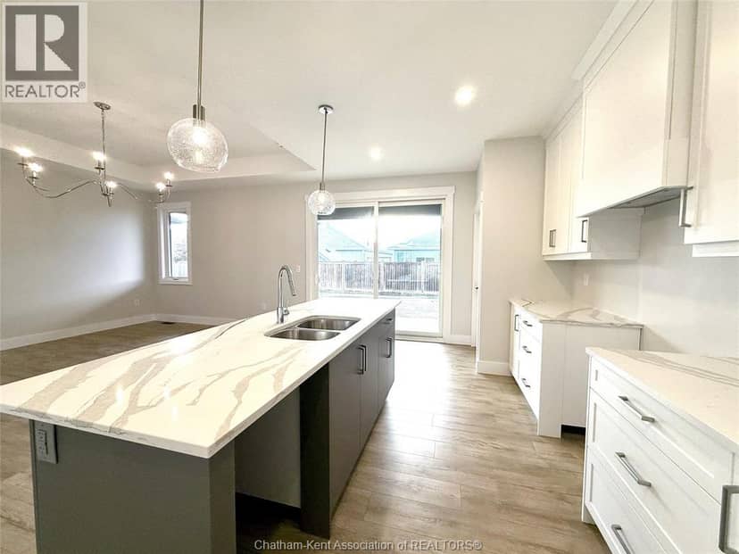 33 Duskridge ROAD — photo 6 of 19