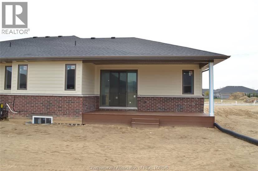 33 Duskridge ROAD — photo 3 of 19