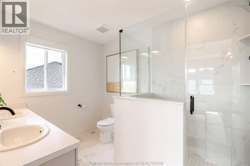 115 Davis STREET — photo 12 of 40