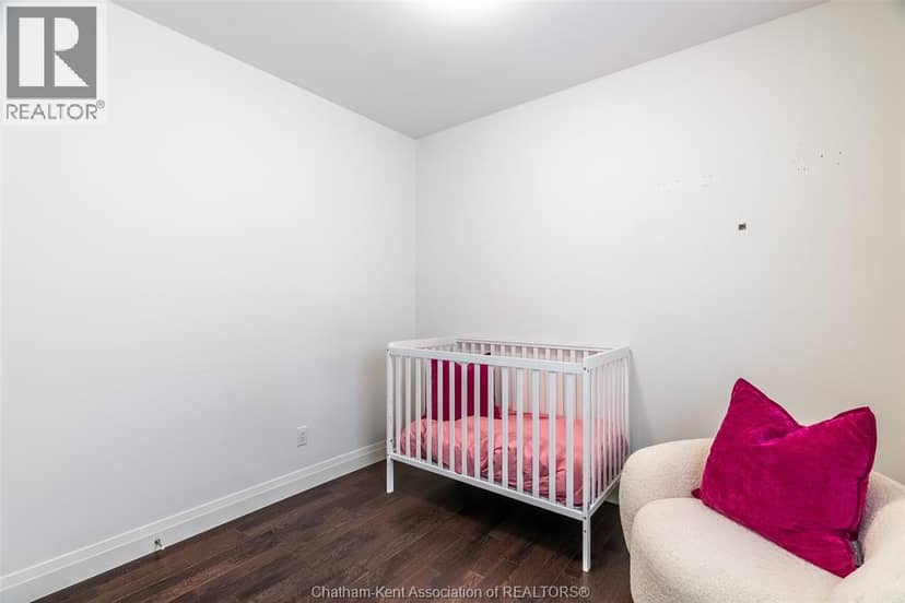 115 Davis STREET — photo 16 of 40