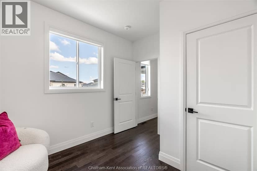 115 Davis STREET — photo 17 of 40