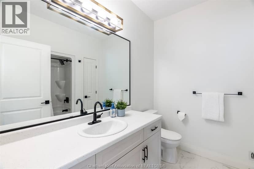 115 Davis STREET — photo 22 of 40