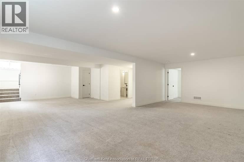115 Davis STREET — photo 25 of 40