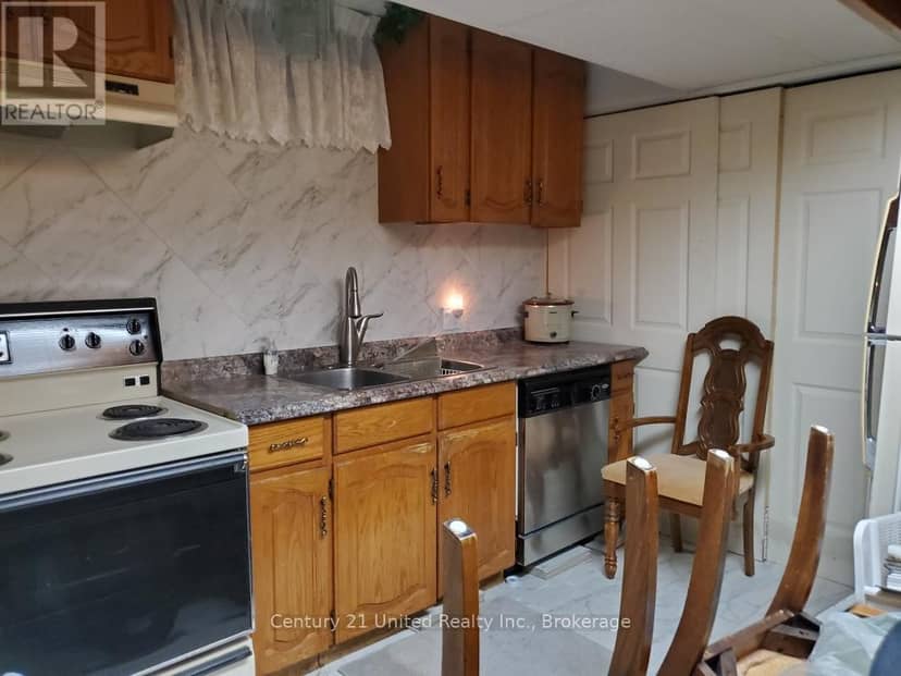 2085 Springwood Road — photo 15 of 17