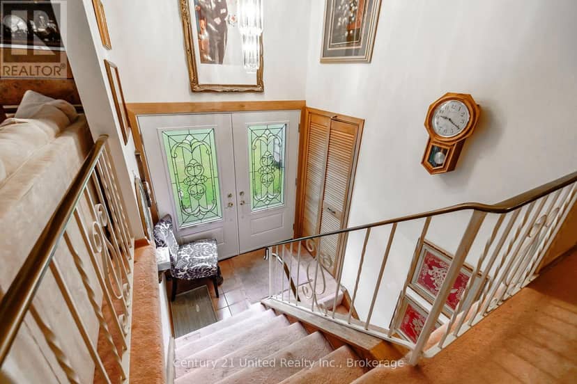 2085 Springwood Road — photo 2 of 17