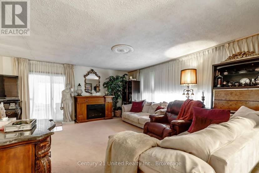 2085 Springwood Road — photo 3 of 17
