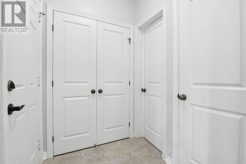 261 Bulrush Crescent — photo 20 of 40